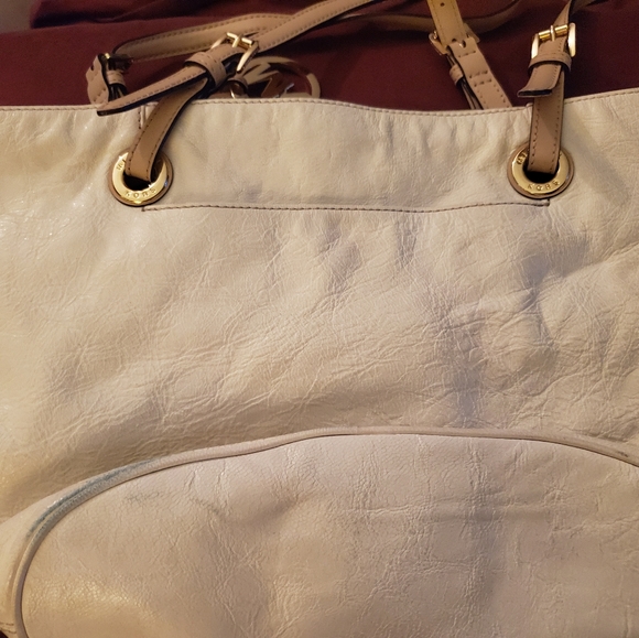 Good condition Michael Kors authentic hand bag - Picture 2 of 3